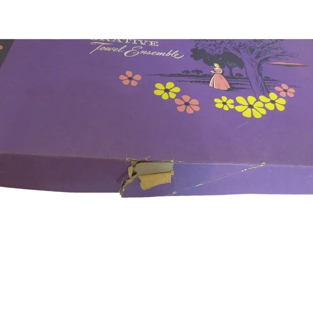 Vintage Mid-Century Cannon Towel Set Yellow 3D Sculpted Floral Appliques New Box